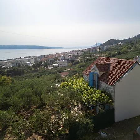 Ela Макарска